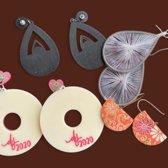 Mod Lot of 4 Pairs Long Dangle Drop Earrings Hip Funky Colorful Statement Groovy - Picture 3 of 6